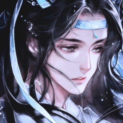 眼镜王蛇爬向民房两幼童浑然不觉